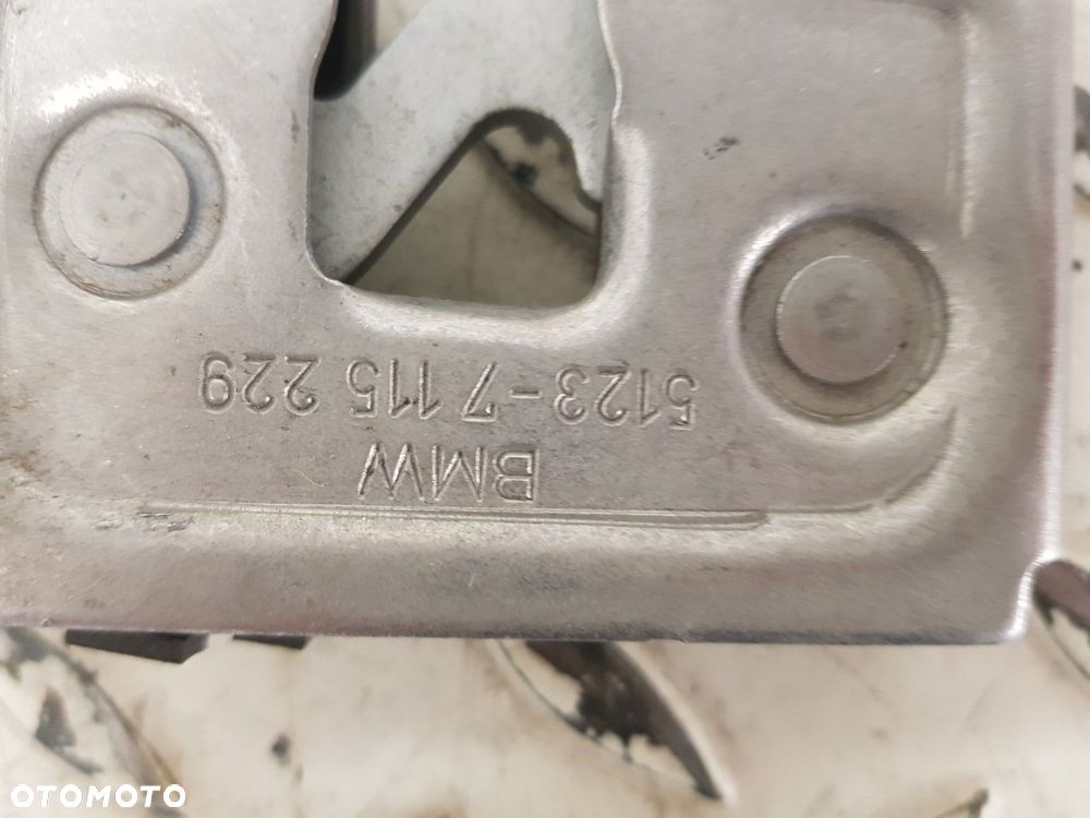 ORYGINALANY ZAMEK RYGIEL MASKI  BMW E60 E61 E63 E84 E87 E90 7115229 - 3