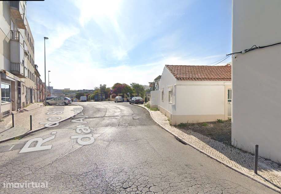 Moradia T9 | para investimento | Ajuda - Grande imagem: 2/11