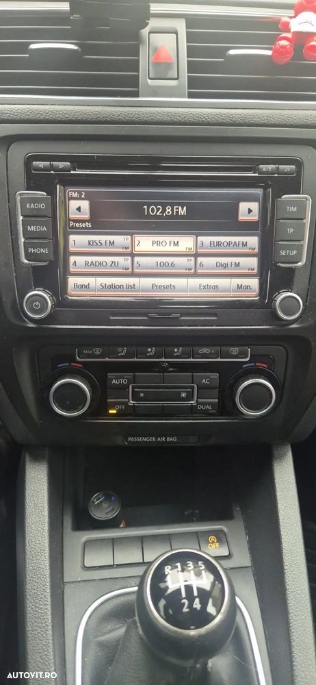 Volkswagen Jetta - 14