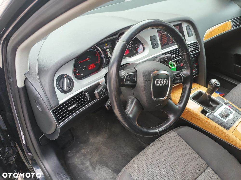 Audi A6 Avant 2.0 TDI - 33