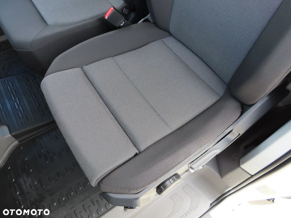 Volkswagen Crafter 50 BiTDI 2.0 177 KM Mroźnia -29 st.C + Winda Załadowcza DHOLLANDIA 750 Kg UDŹWIG, Grube Ściany Chłodnia Boczne Drzwi IGLOOCAR Rozstaw Osi 4490 mm, DMC 3500 Kg, Kat. Prawa Jazdy B, Tylne Koła Bliźniacze WZMACNIANY, Tempomat, Asystent Jazdy Stan Wizualny I Techniczny NOWY Tak Jak Z Taśmy Produkcyjnej Gotowy Dostępny OKAZJA POLECAM - 36