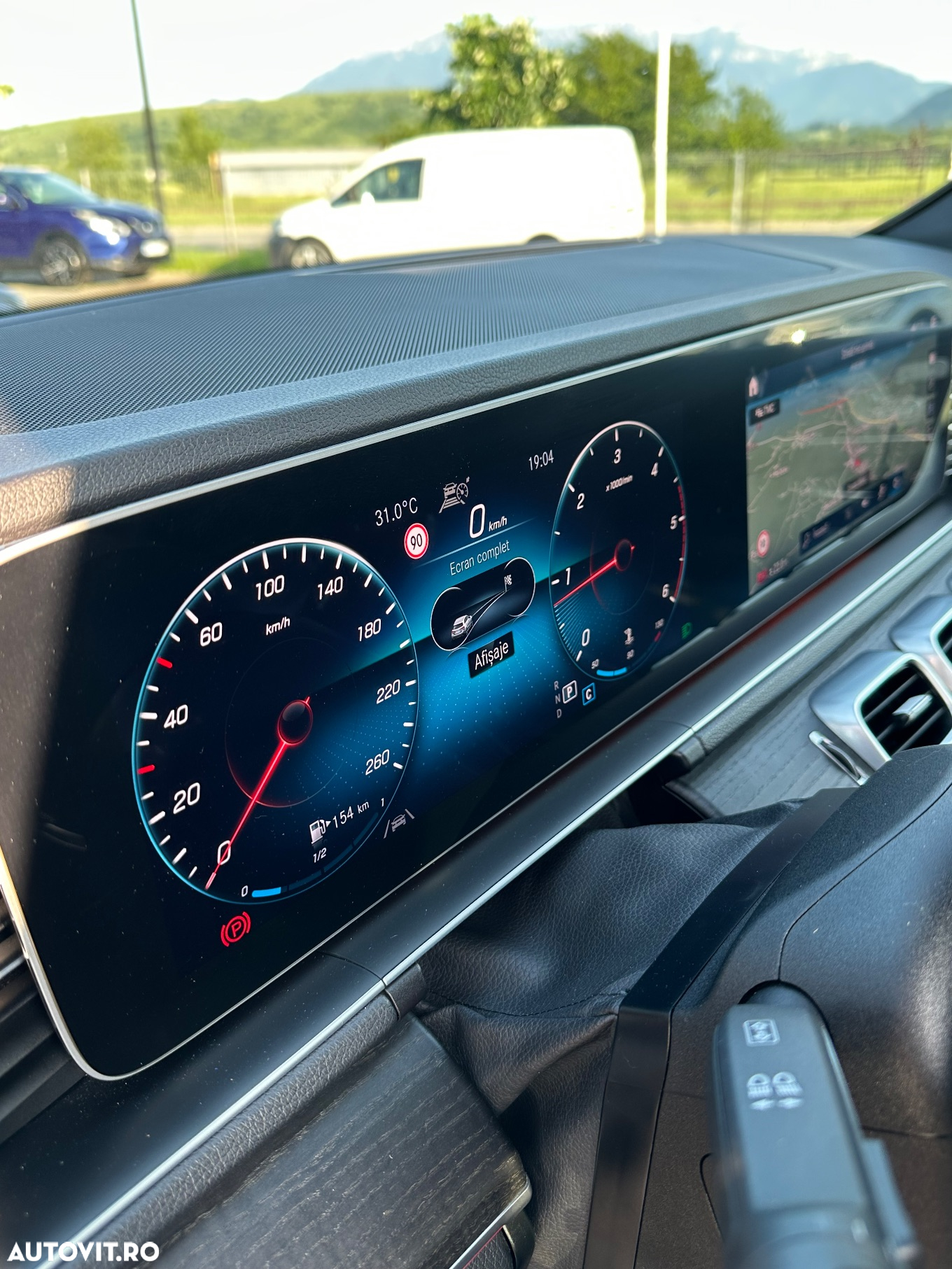 Mercedes-Benz GLE 300 d 4Matic 9G-TRONIC AMG Line - 23