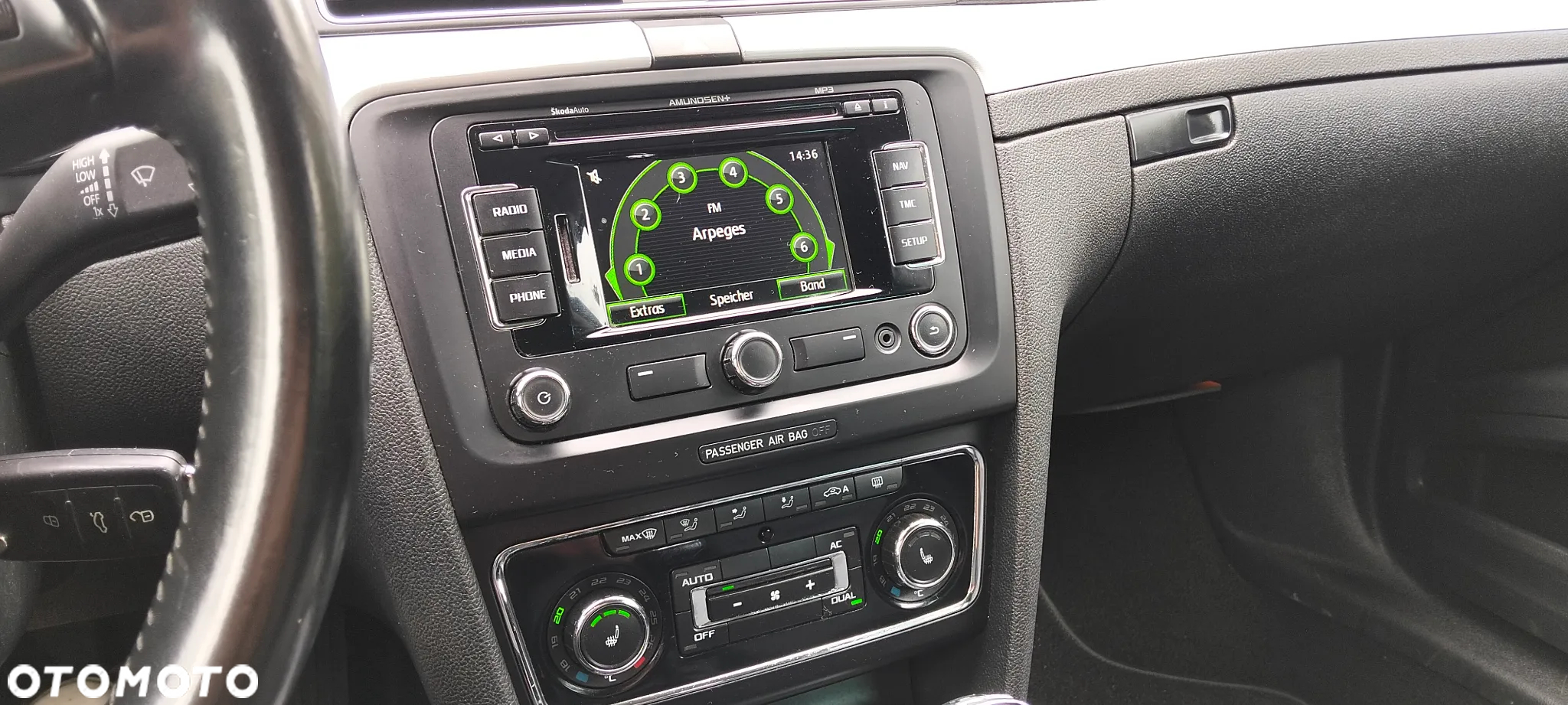 Skoda Superb Combi 2.0 TDI DSG Exclusive - 30