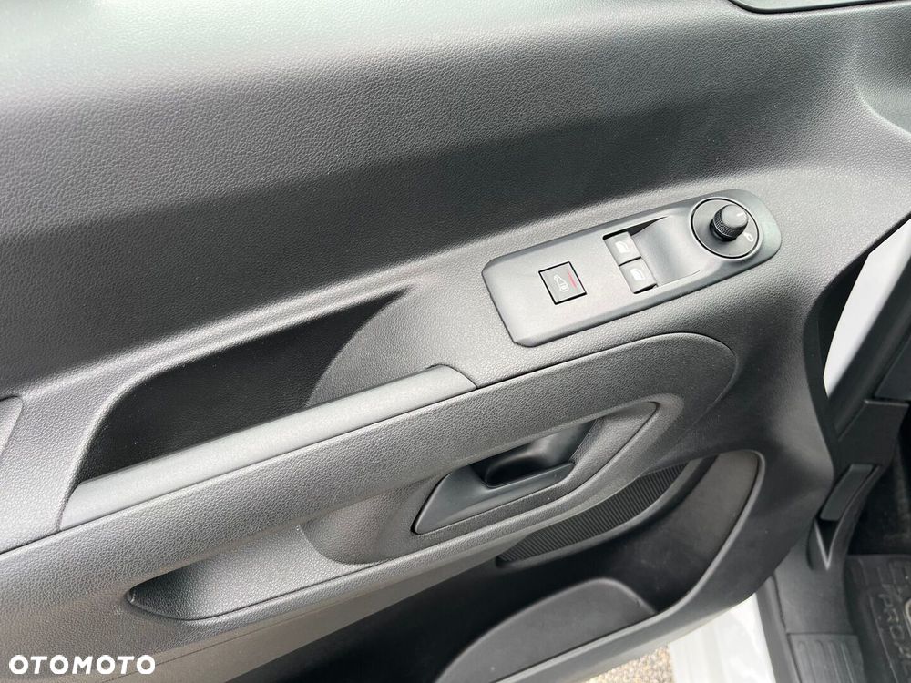 Toyota PROACE CITY - 25