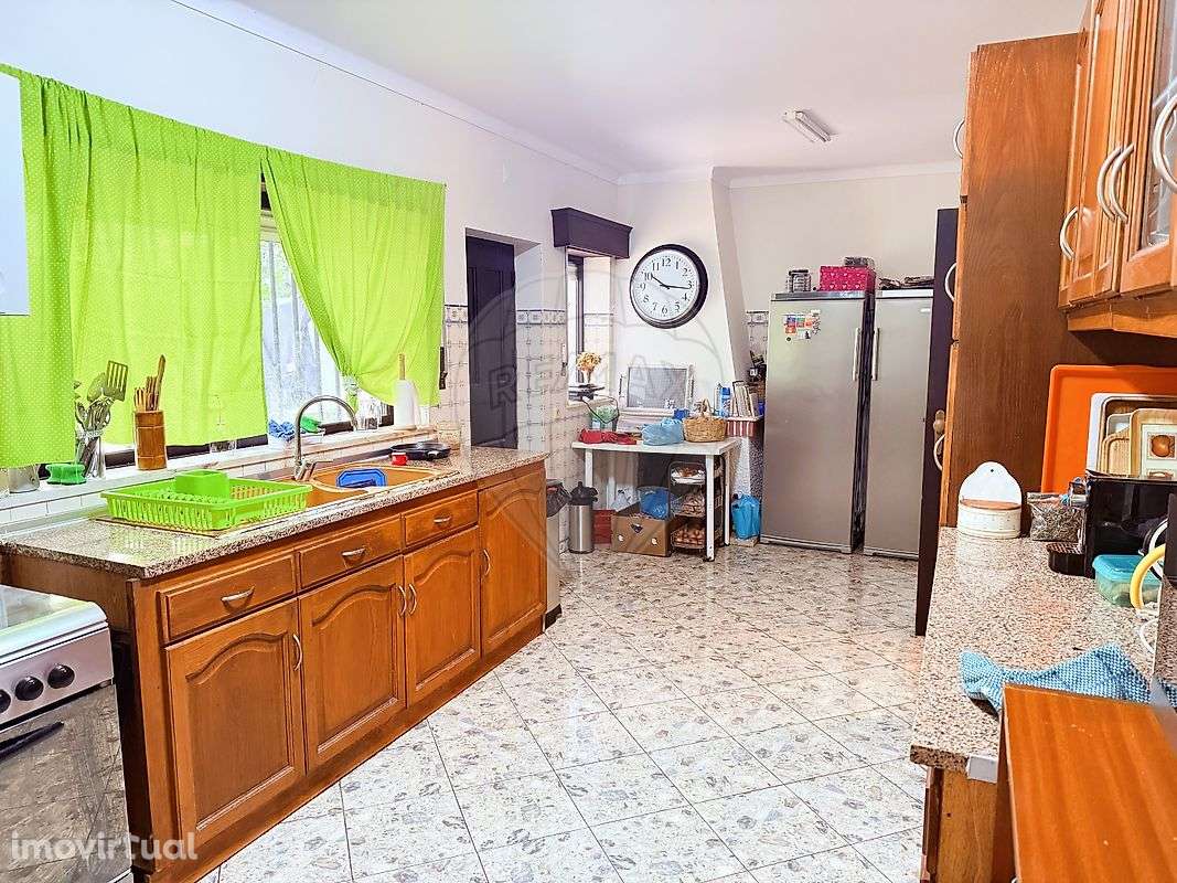 Moradia T5 para venda - Grande imagem: 2/18