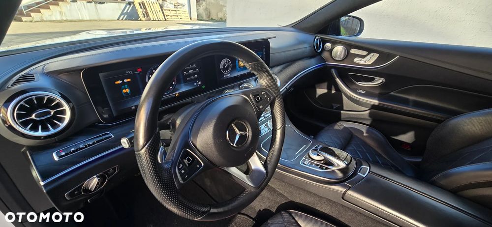 Mercedes-Benz Klasa E 400 Coupe 4-Matic 9G-TRONIC - 17