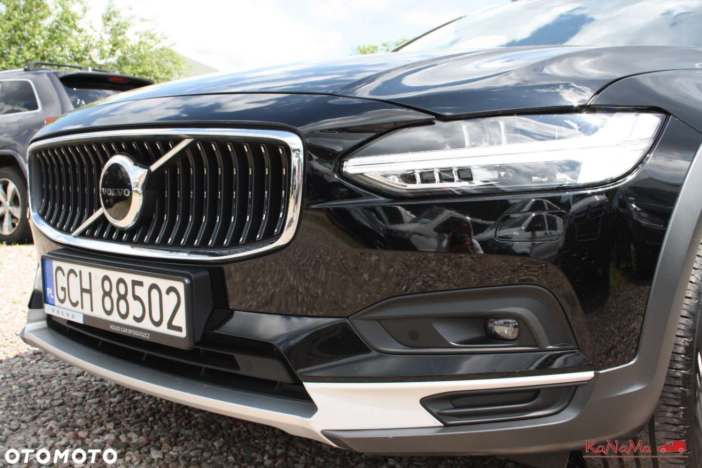 Volvo V90 Cross Country - 32