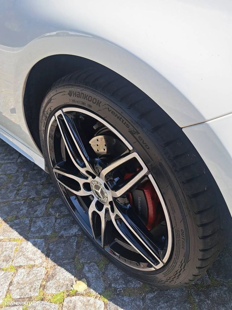 Mercedes-Benz A 180 d AMG Line - 12