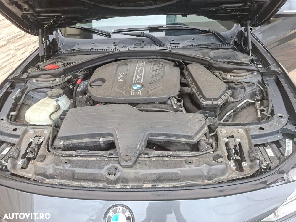 BMW Seria 3 320d Sport Line - 6