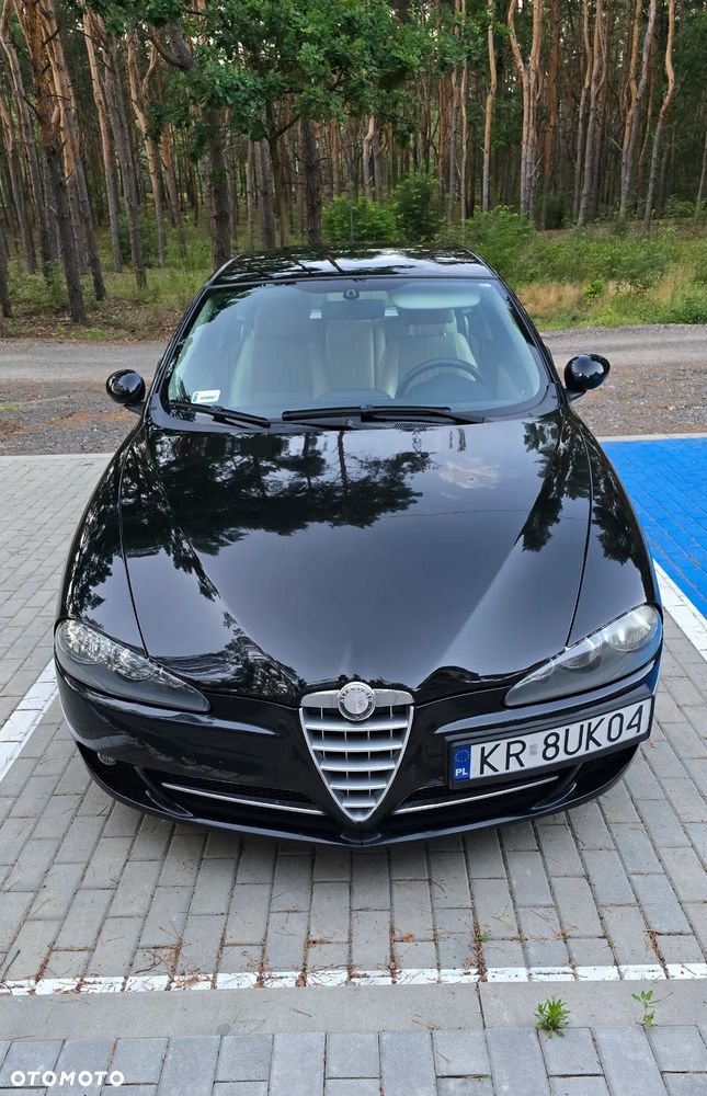 Alfa Romeo 147 1.9 JTD 16V M-Jet Distinctive - 2