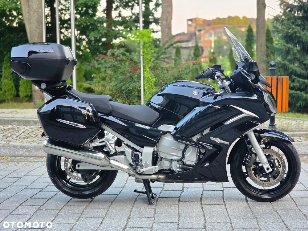 Yamaha FJR - 8