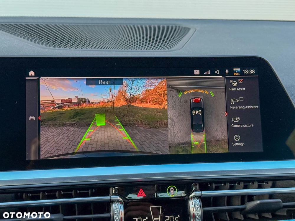 BMW Seria 3 320d xDrive M Sport Shadow - 23