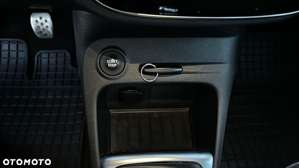 Renault Captur - 27