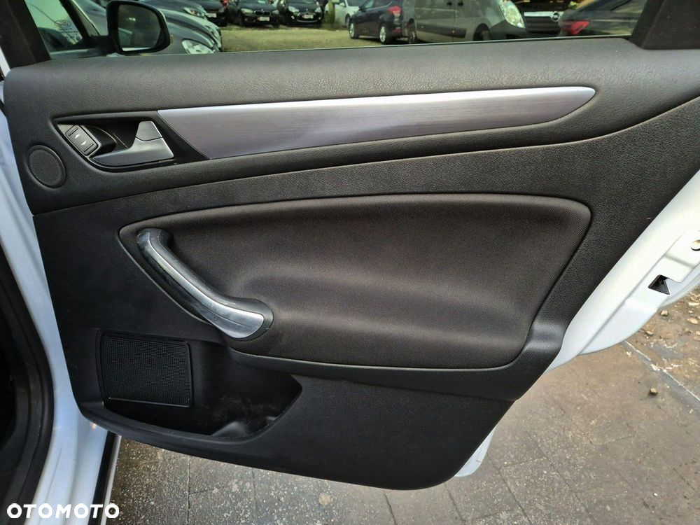 Ford Mondeo 2.0 TDCi Titanium X - 21