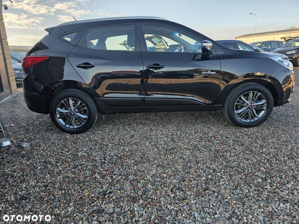 Hyundai ix35 1.6 2WD Fifa World Cup Edition - 15