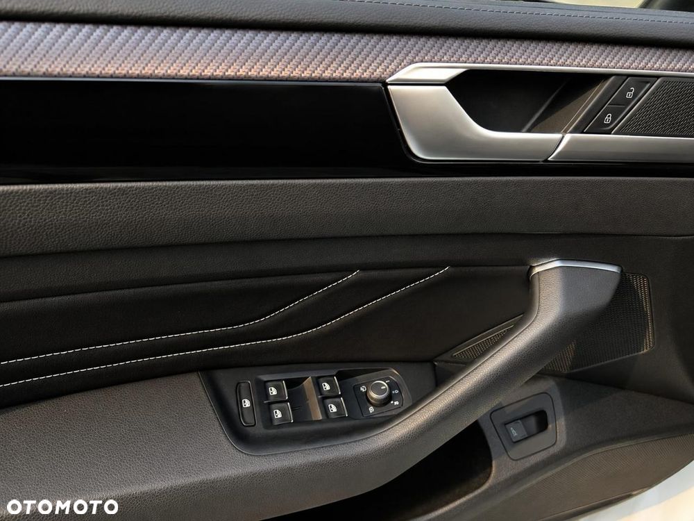 Volkswagen Arteon 2.0 TDI SCR 4Motion DSG R-Line - 9