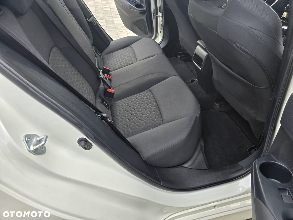 Toyota Corolla 1.2 T Comfort - 23