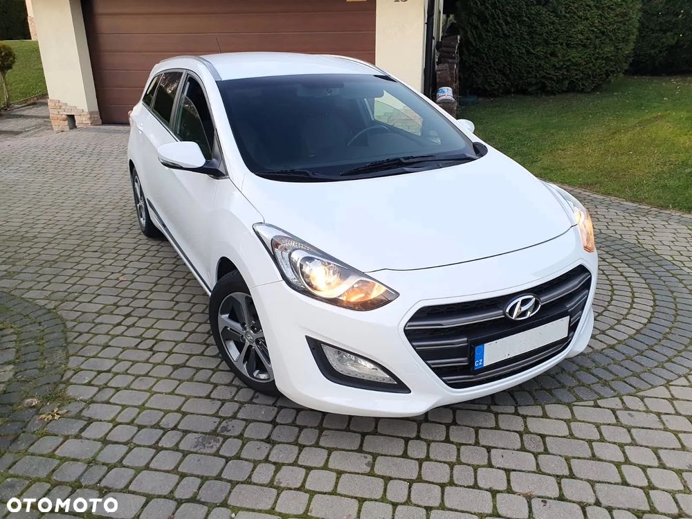Hyundai i30 1.6 GDI BlueDrive Premium - 3