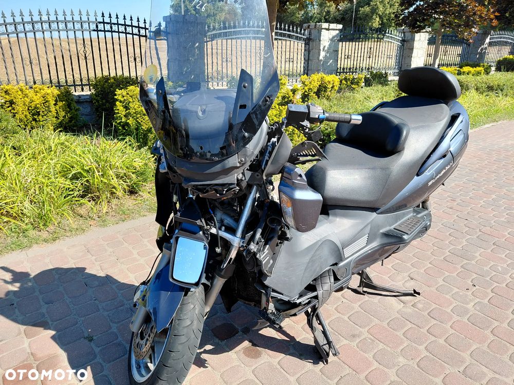 Suzuki Burgman - 1