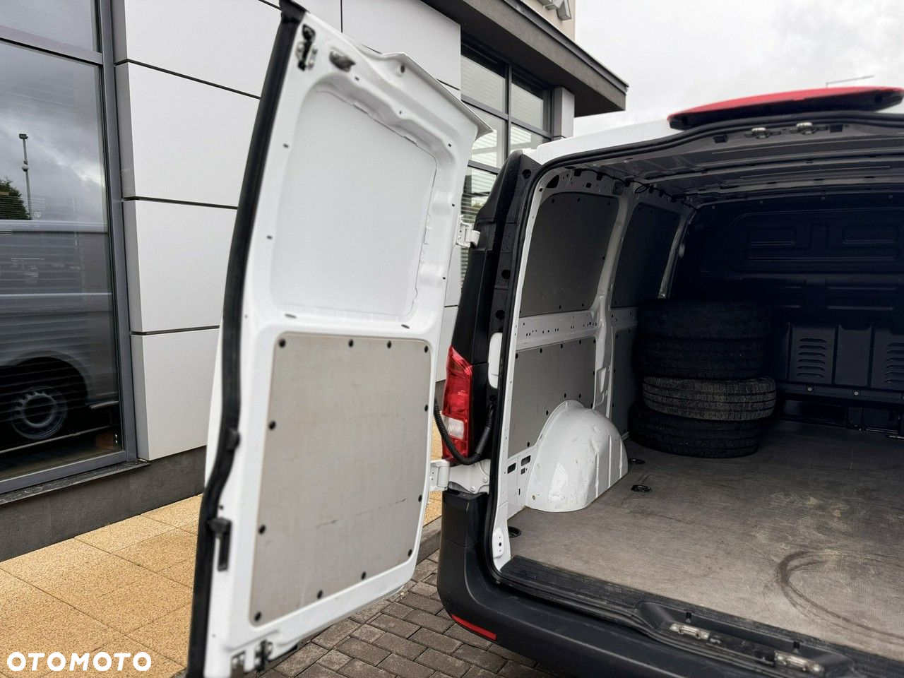Mercedes-Benz Vito - 9