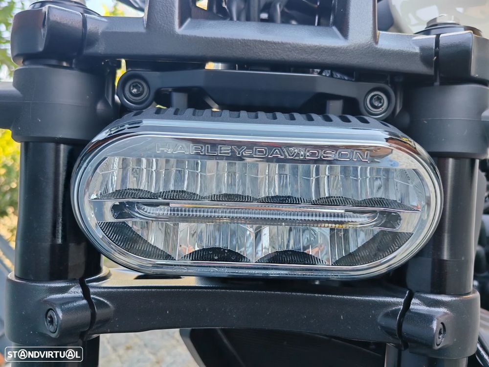 Harley-Davidson Sportster Sportster S - 21