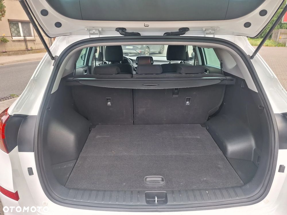 Hyundai Tucson blue 1.6 CRDi 2WD DCT Premium - 25