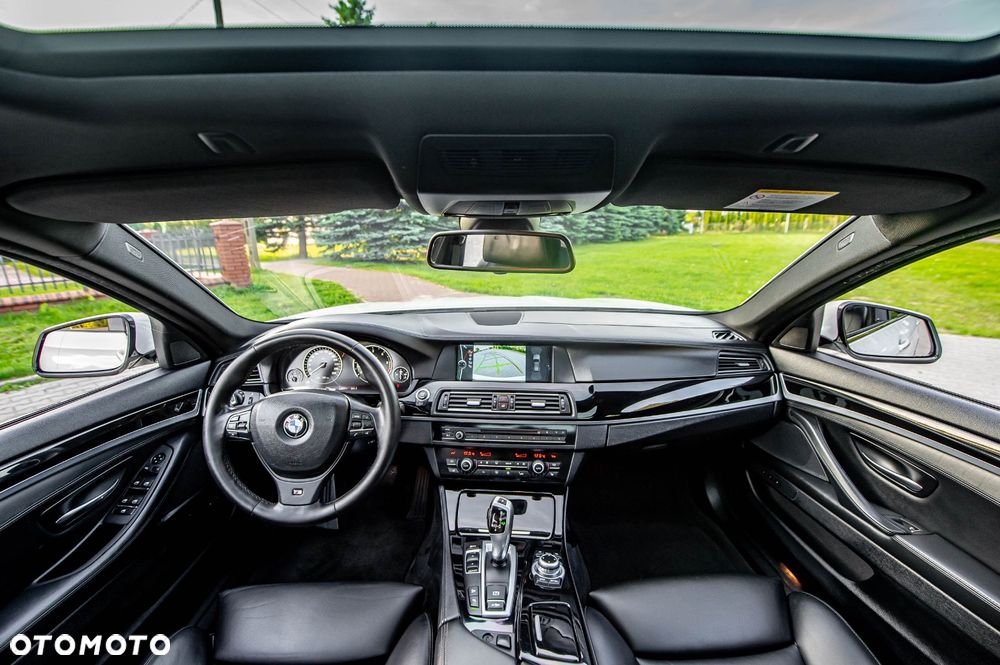 BMW Seria 5 535d xDrive Sport-Aut Modern Line - 35