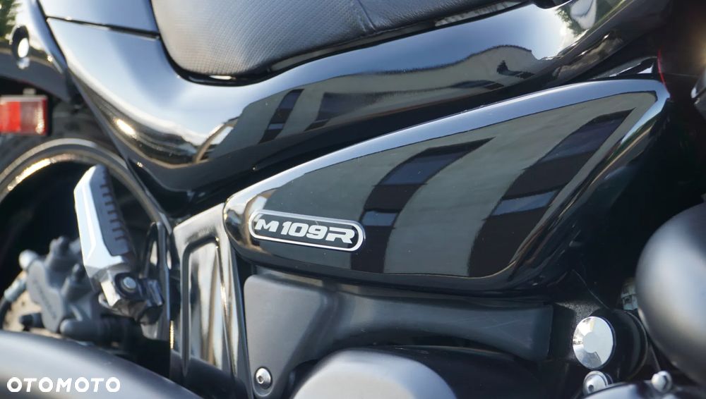 Suzuki Boulevard - 18