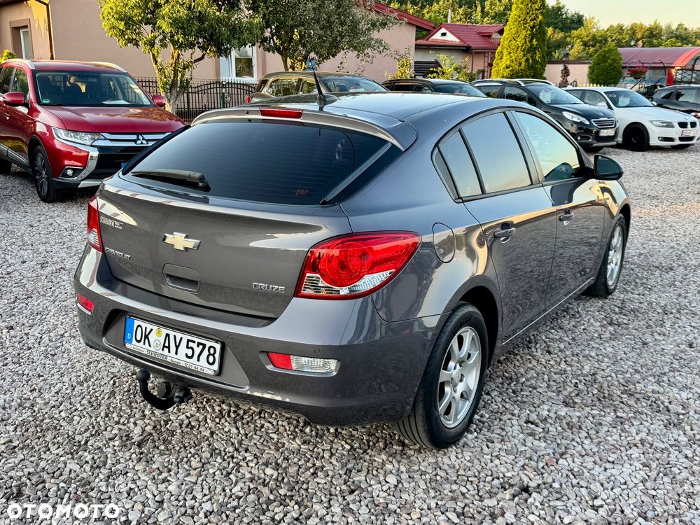 Chevrolet Cruze - 28