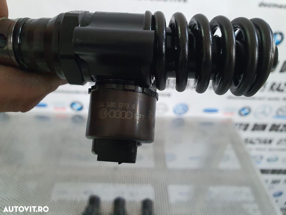 Injectoare Injector VW Seat Skoda Audi 2 Prinderi Bosch Passat Golf - 3