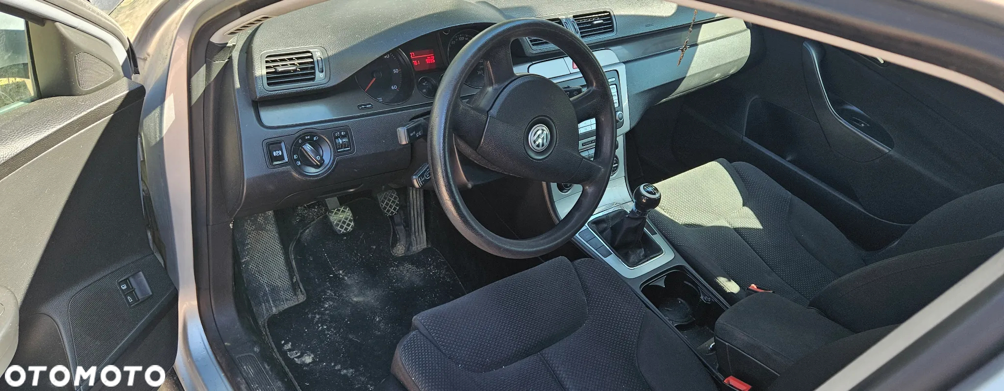 Volkswagen Passat 1.9 TDI Comfortline - 8