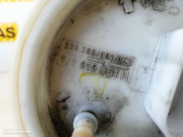 Bomba / Boia Combustivel  Volkswagen Golf Iv (1J1) - 3