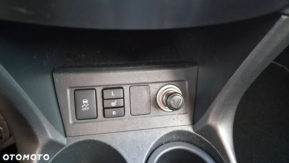 Toyota RAV4 2.0 4x4 Sol - 25