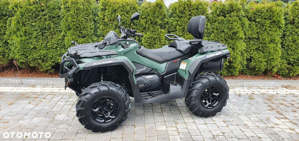 Can-Am Outlander Max - 2