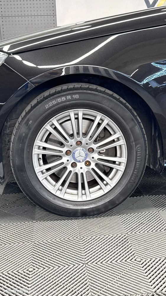 Mercedes-Benz E 350 CGI Elegance BlueEfficiency - 15