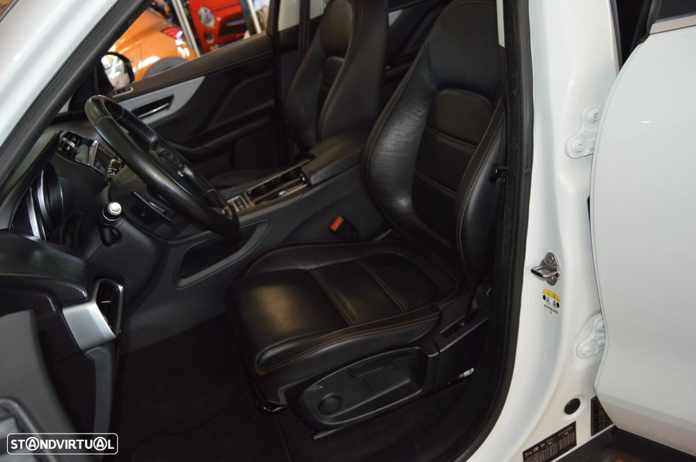 Jaguar F-Pace 20d Aut. Prestige - 27