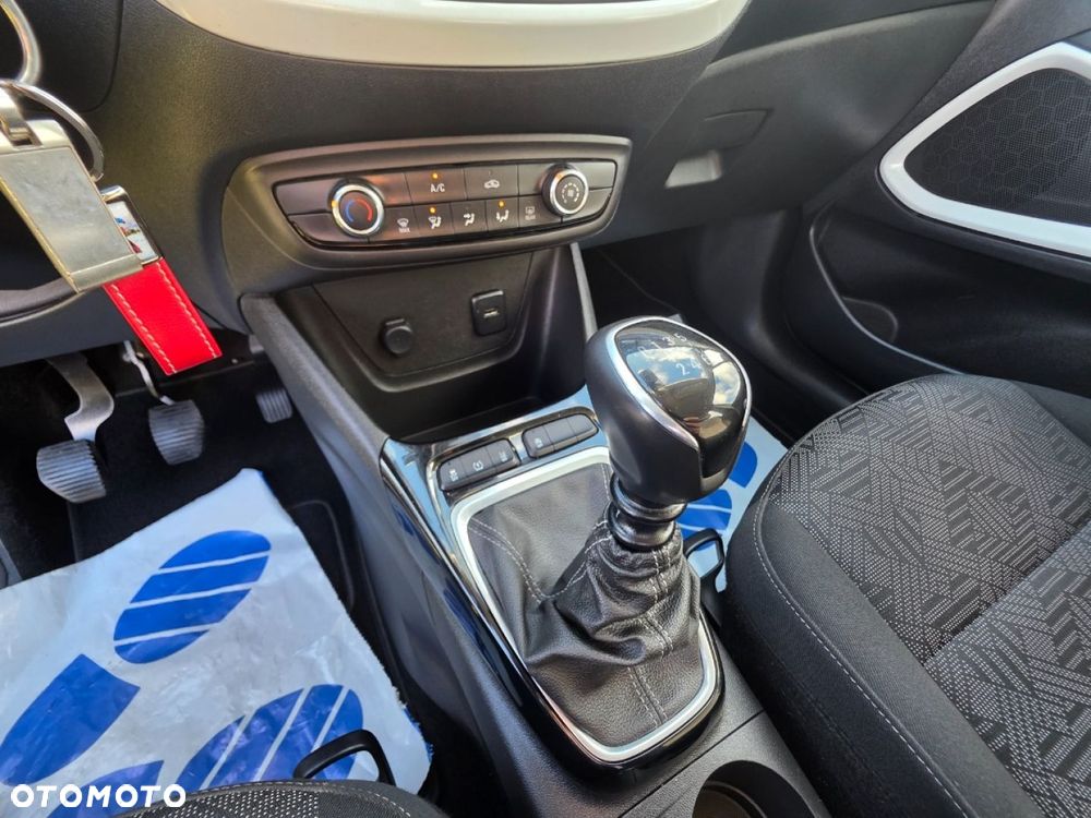 Opel Crossland X - 16