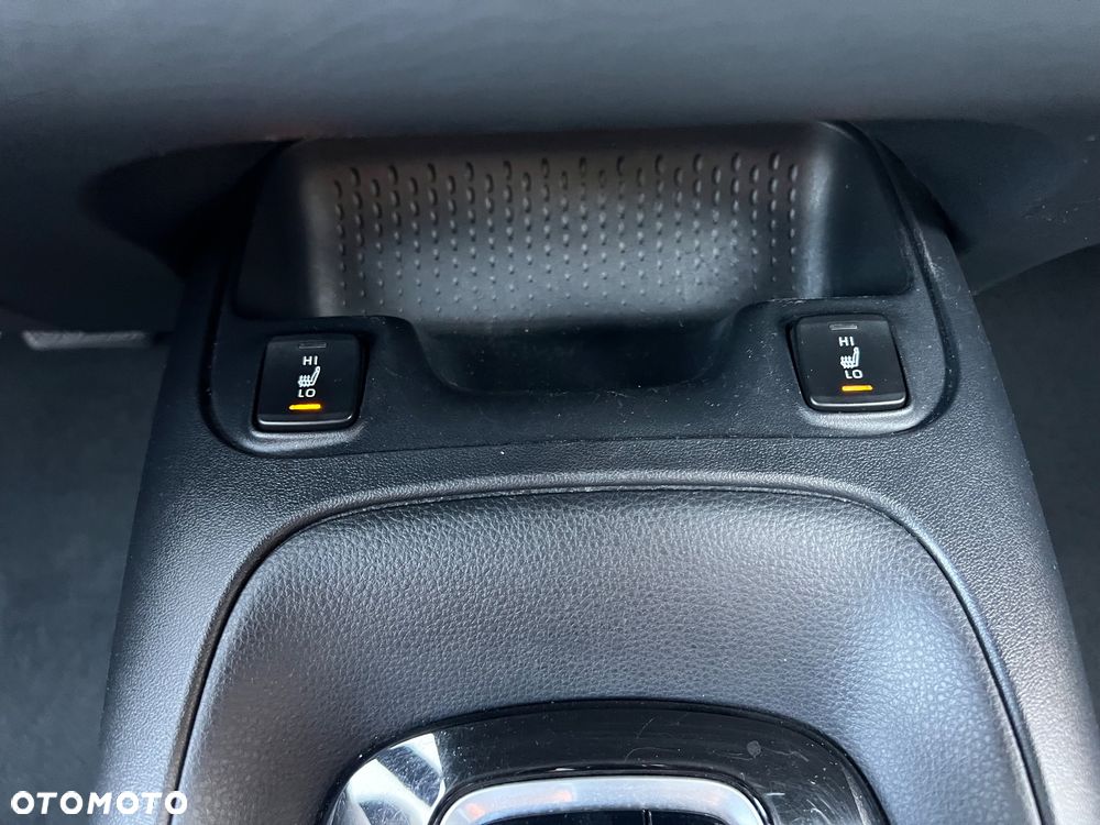 Toyota Corolla 1.8 Hybrid Comfort - 37