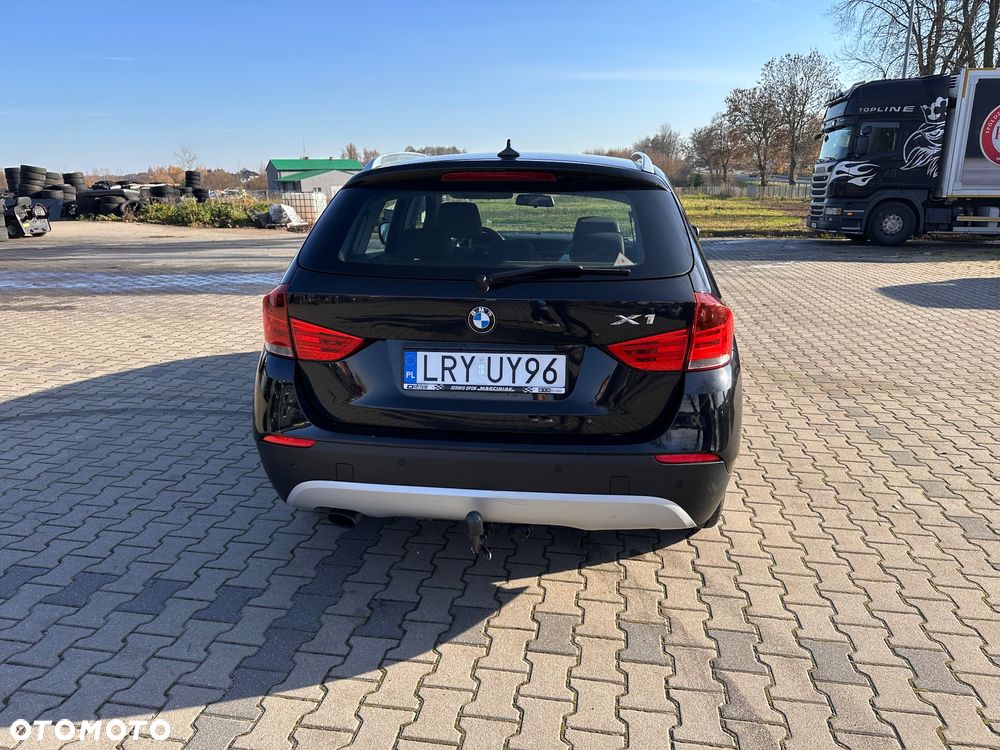 BMW X1 sDrive18i - 9