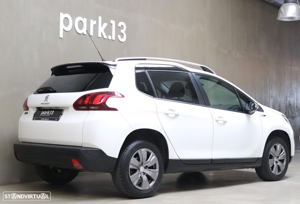 Peugeot 2008 1.2 PureTech Style - 5