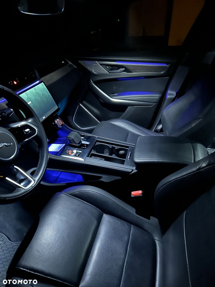 Jaguar F-Pace - 14