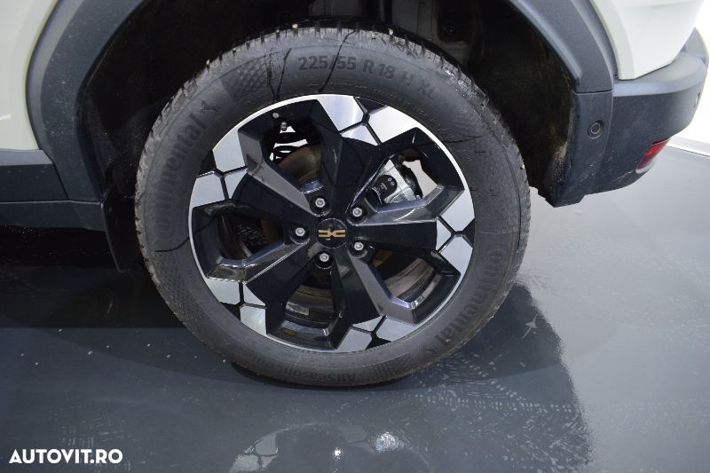 Dacia Duster EXTREME HYBRID-G 150 4X4 - 8
