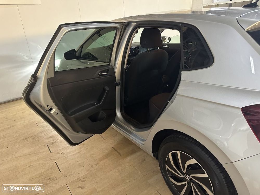 VW Polo 1.0 TSI Urban - 12