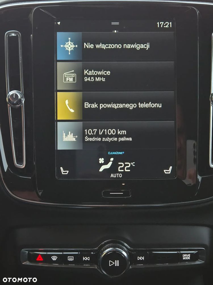 Volvo XC 40 D3 SCR Momentum - 21