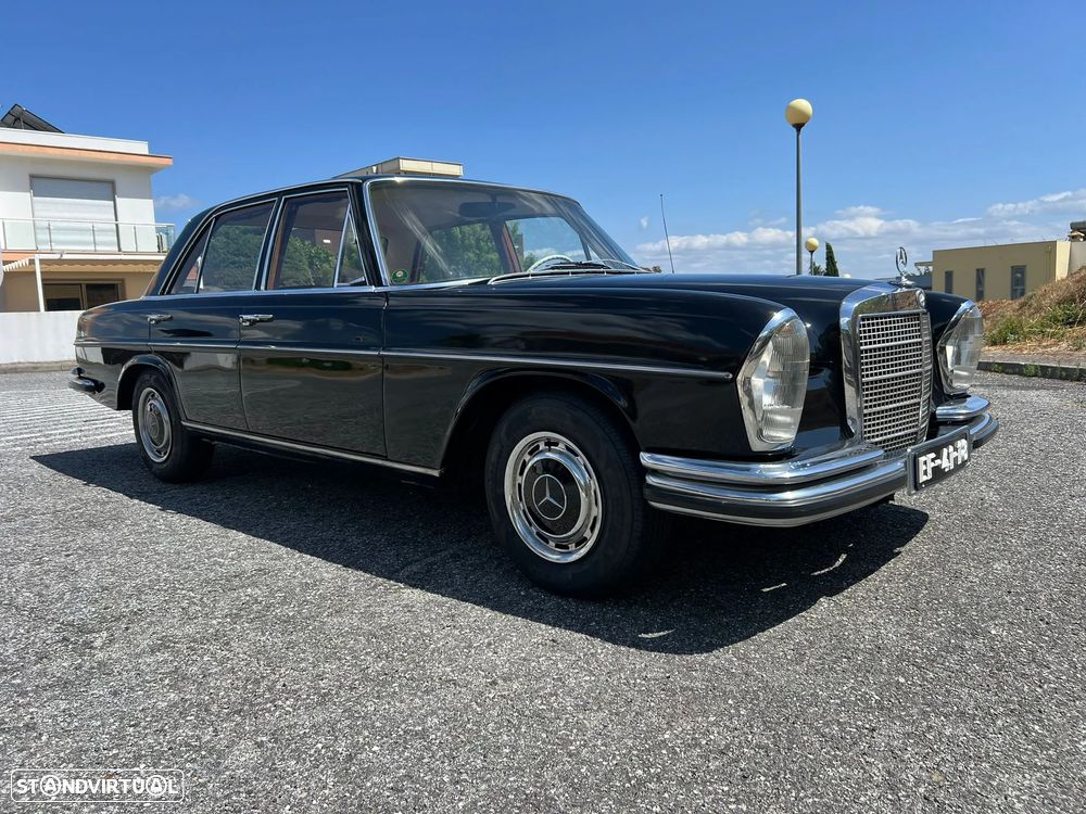 Mercedes-Benz 280 - 9