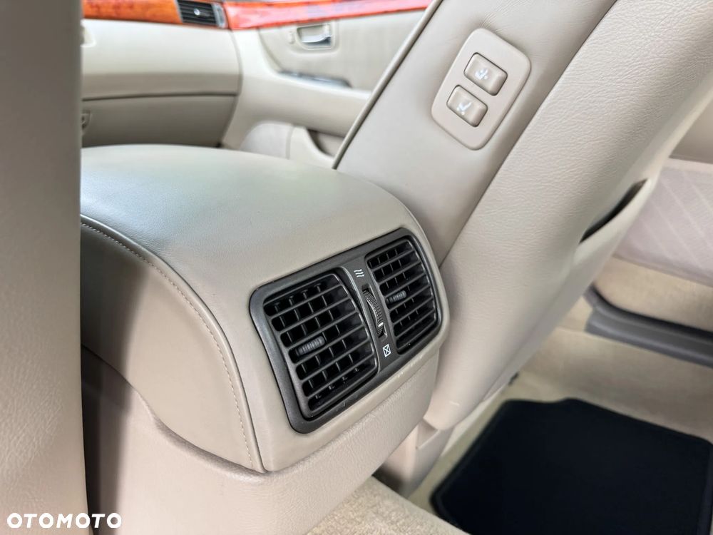 Lexus LS High Class - 32