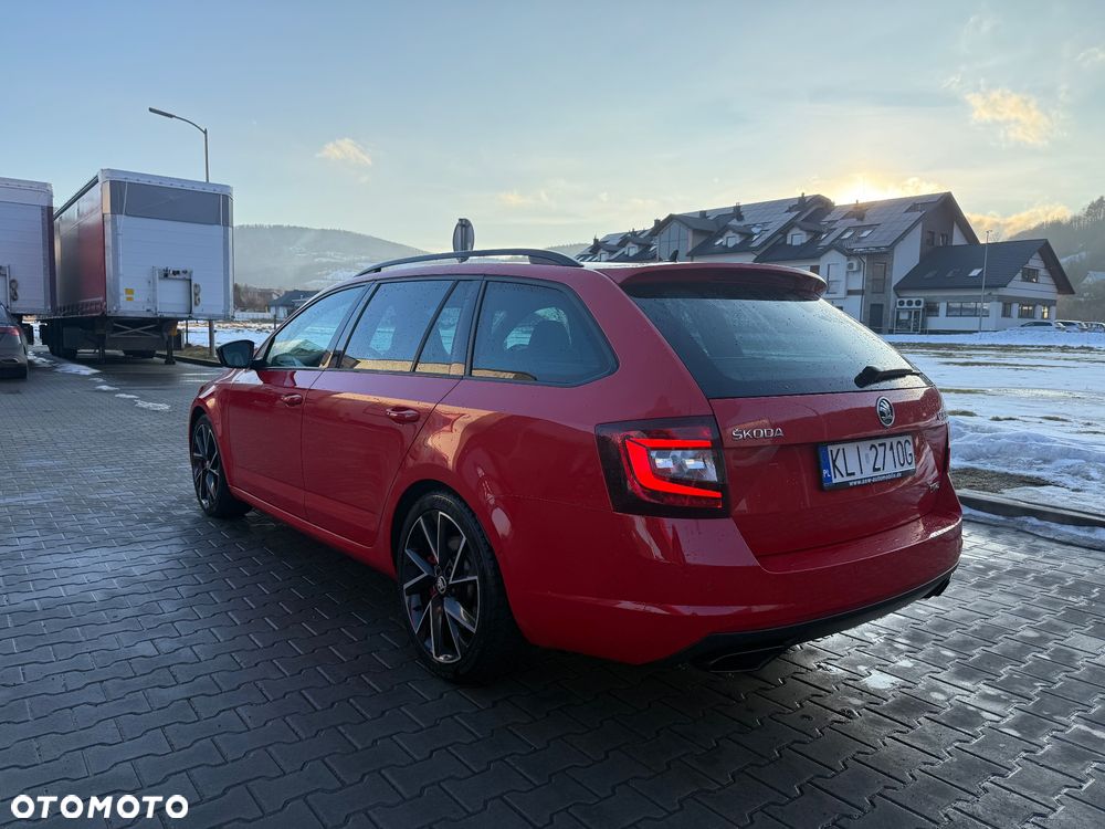 Skoda Octavia 2.0 TSI RS Challenge 245 DSG - 5