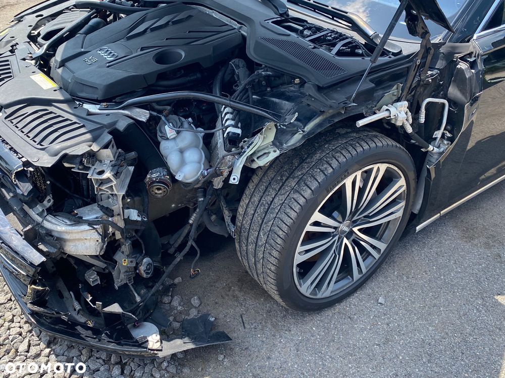 Audi A8 L 55 TFSI quattro tiptronic - 9