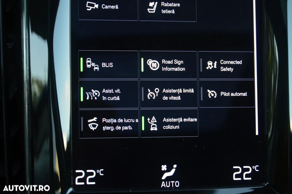 Volvo XC 60 T8 Twin Engine AWD Geartronic Inscription - 40