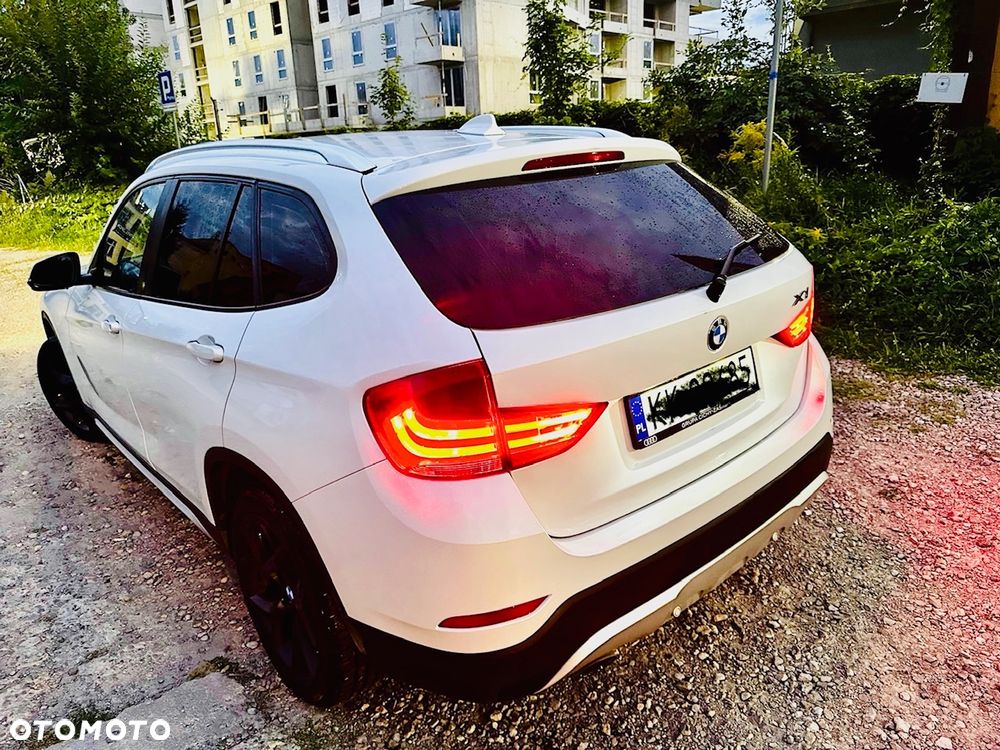 BMW X1 xDrive18d xLine - 8